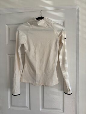 Nike Women's Cream Long-Sleeve Mock Neck Top with Thumbholes